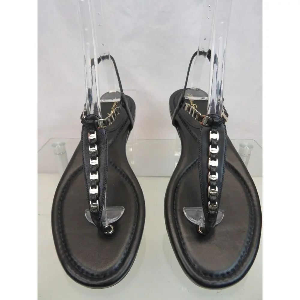 NIB FERRAGAMO TAHITI BLACK LEATHER BUCKLE T VARA CHAIN STRAP THONG SANDALS 9.5 C